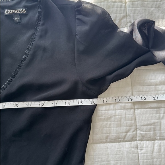Express black v neck romper, size 2 - Picture 5 of 9